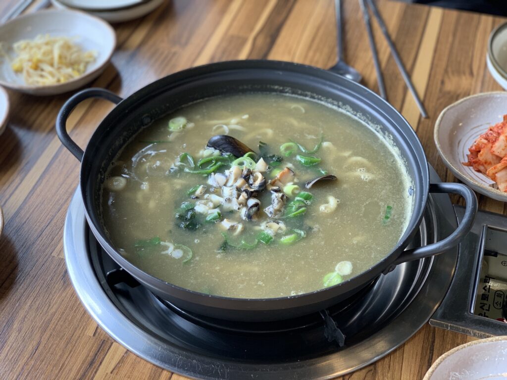 제주 보말죽 맛집 해월정 보말칼국수