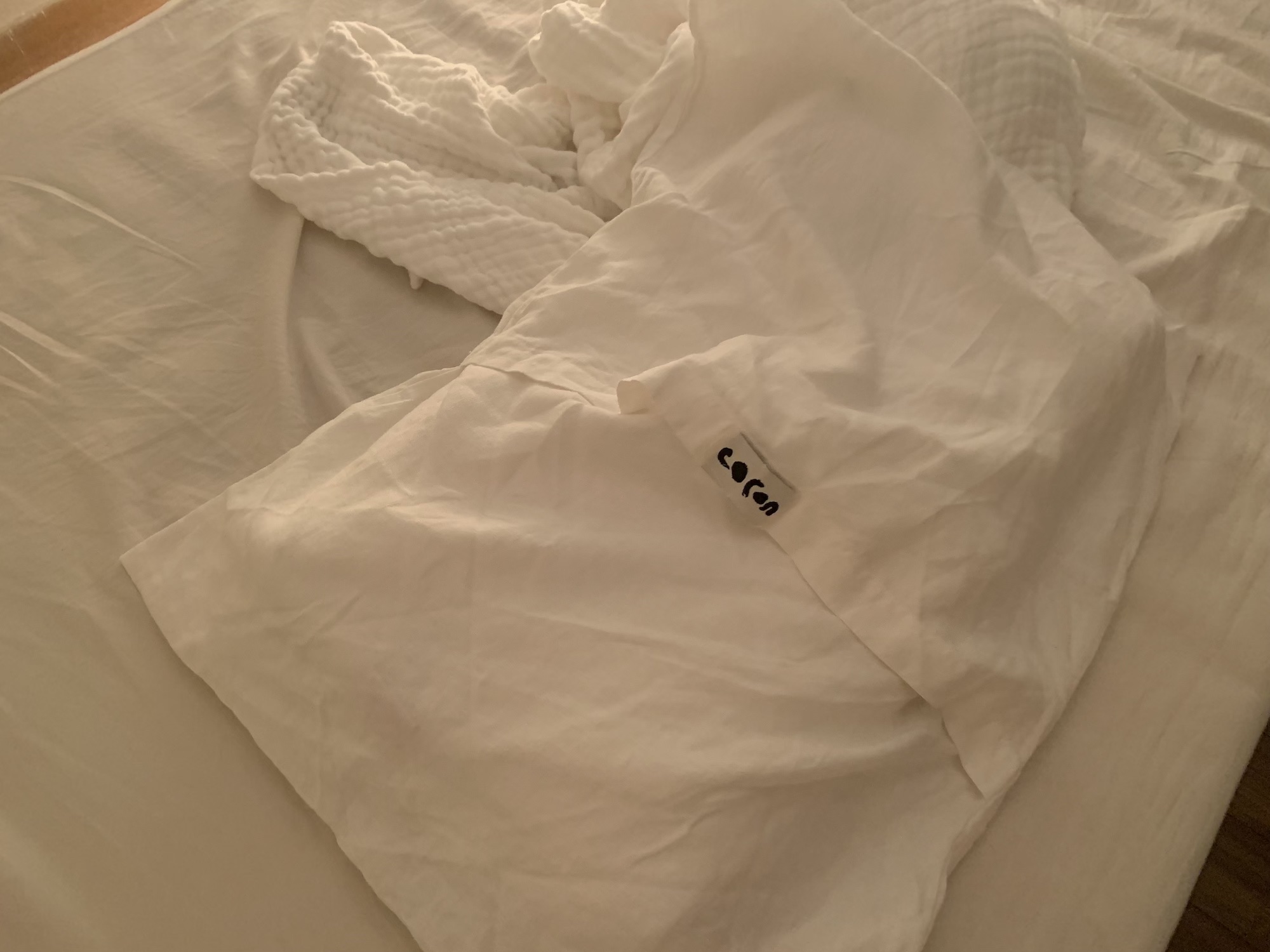 코콘 리넨 베개커버 화이트 cocon French linen pillowcase white